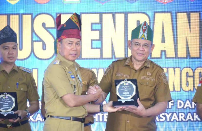 Pemkot Baubau Sabet Penghargaan Terbaik 3 Penurunan Stunting di Sultra