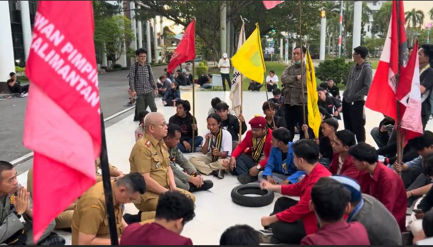Sekda Kalbar Harisson Terima 12 Tuntutan Mahasiswa Cipayung di Pontianak