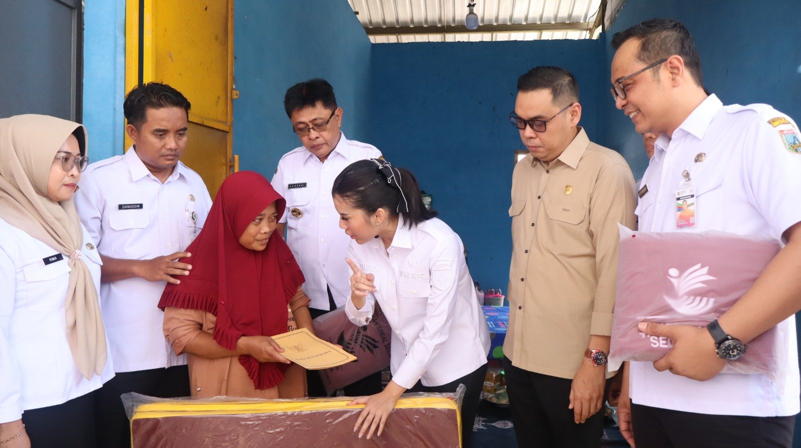 Wabup Kudus Bellinda Birton Evakuasi Keluarga Sutina ke Hunian Sementara