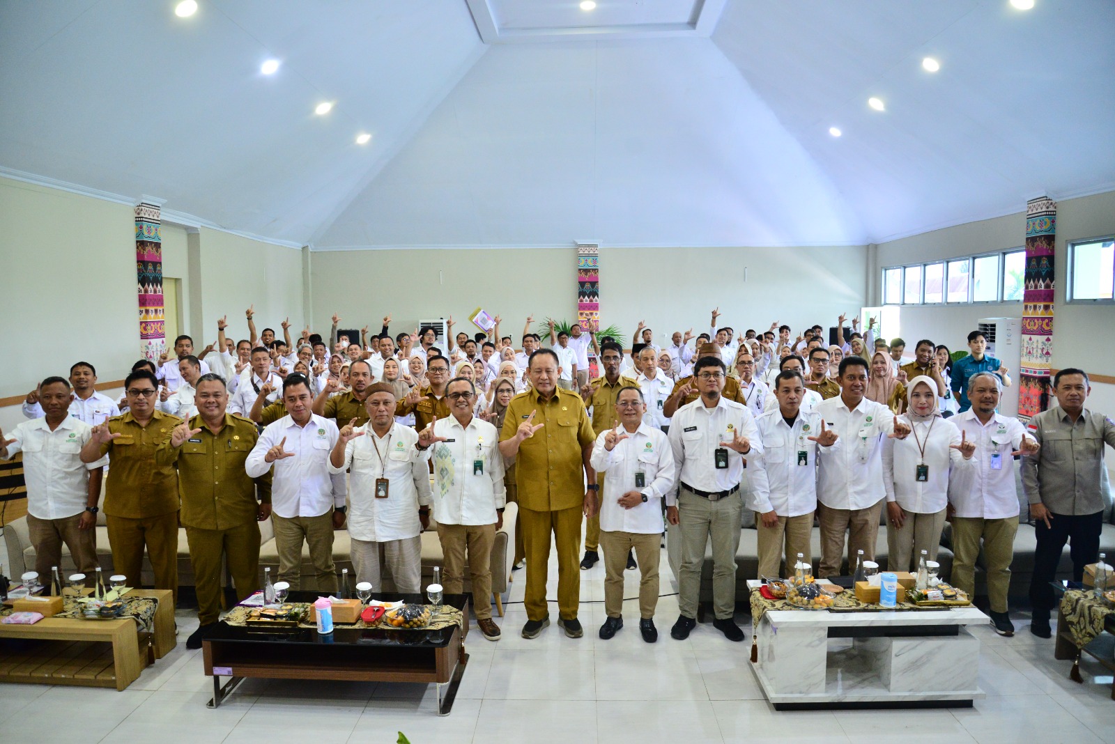 Gubernur Gusnar Ismail Wajibkan Terasering Tangani Lahan Kritis Gorontalo