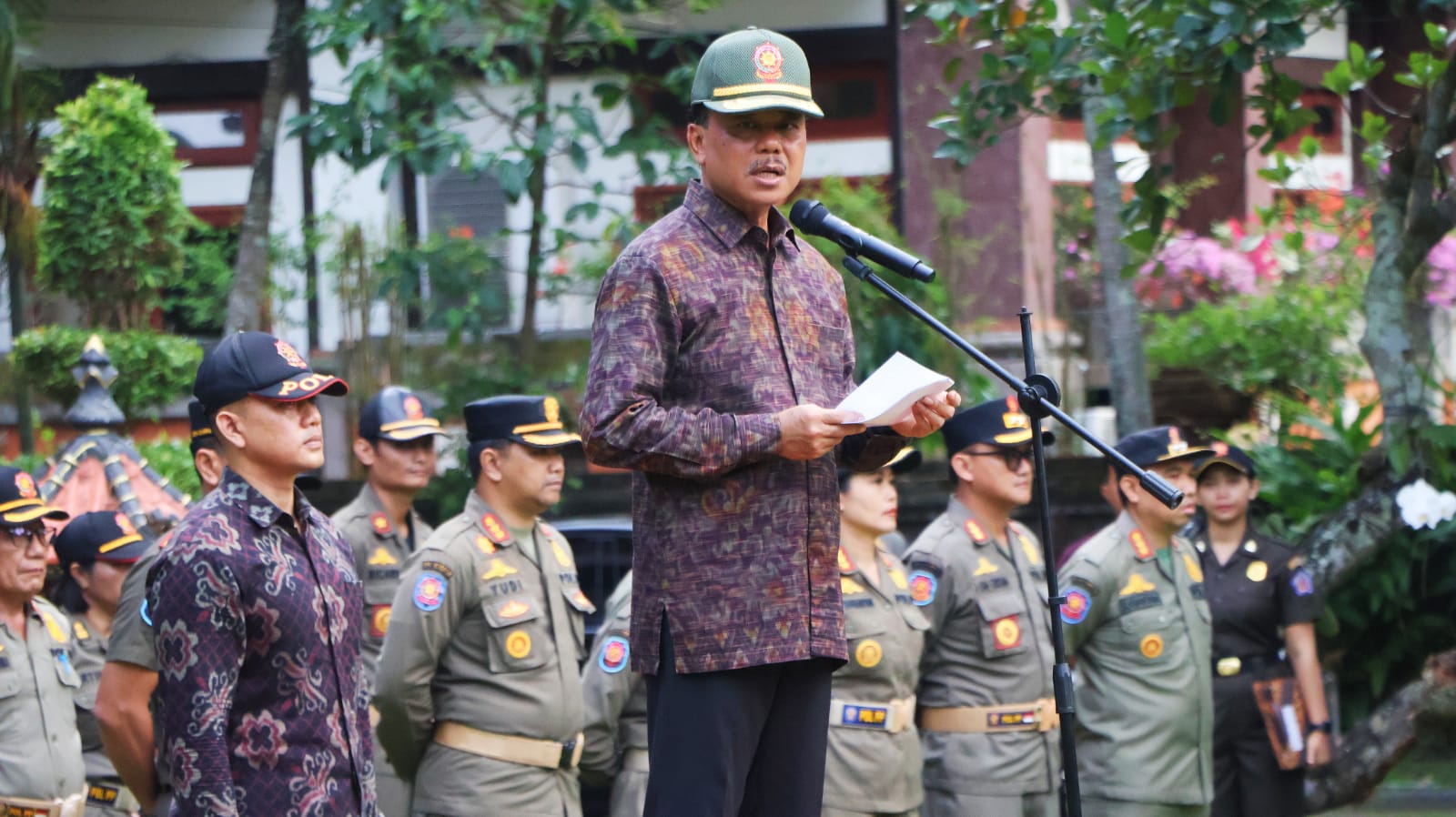 Sekda Dewa Indra Minta Satpol PP Bali Humanis Tegakkan Perda