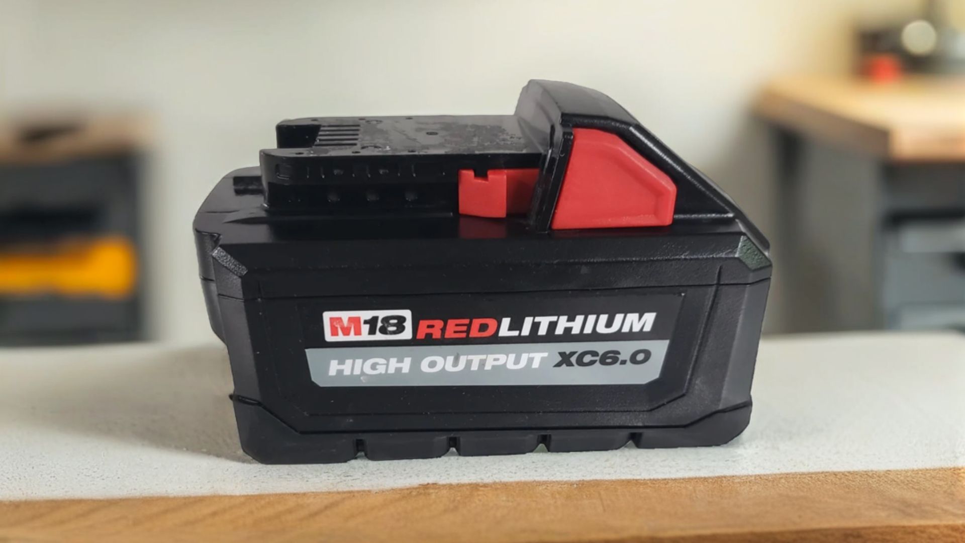 Salah Kaprah Baterai Besar: Mengapa Milwaukee High Output Tak Efektif