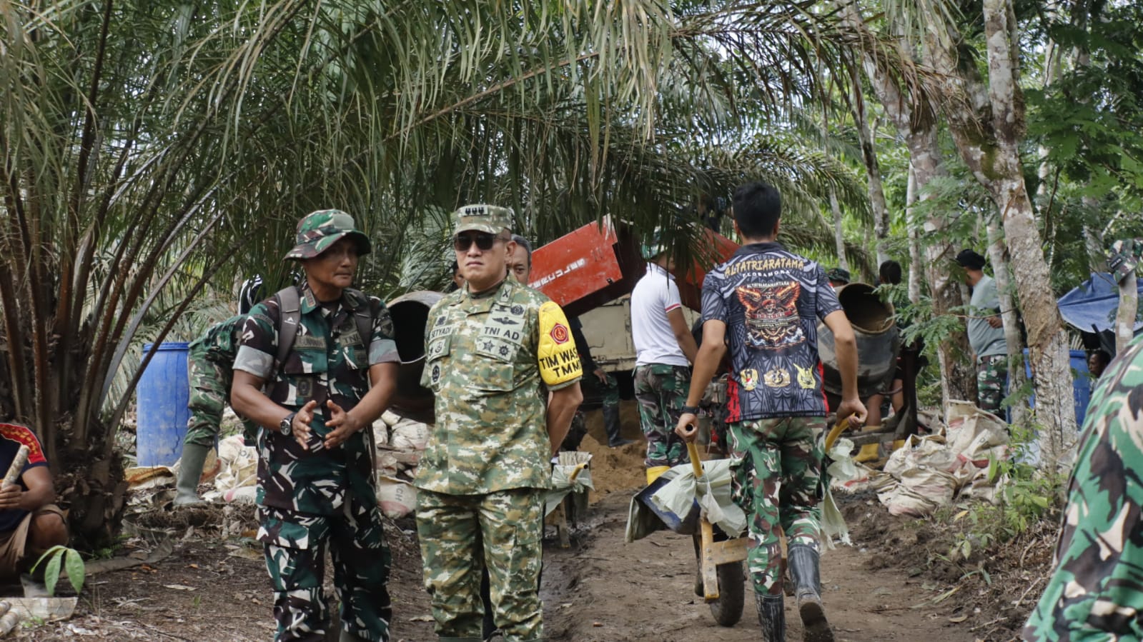 Tim Wasev Mabesad Puji Sinergi Pembangunan TMMD di Mempawah