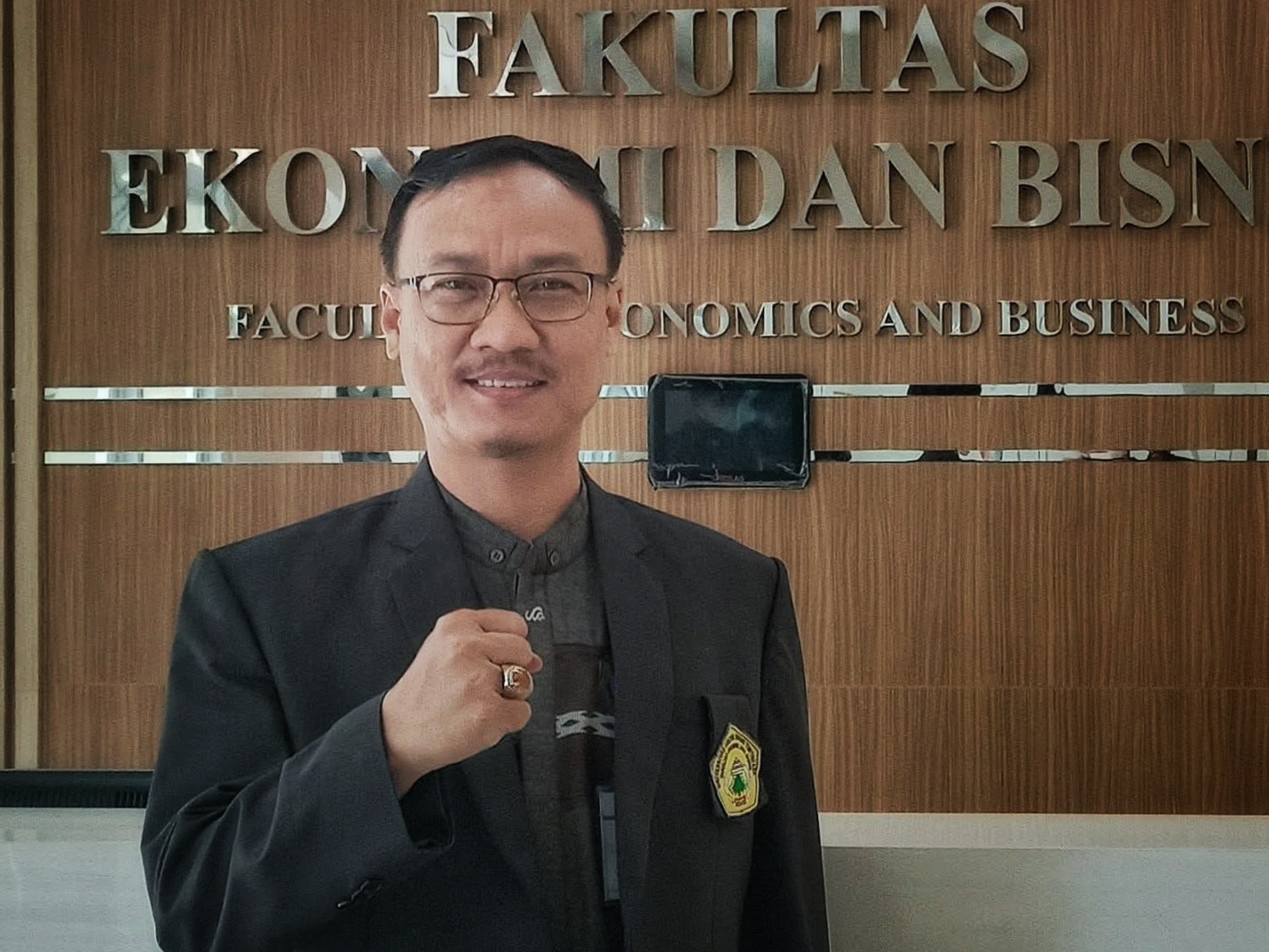 Pakar Untirta Ingatkan Risiko Gagal Bayar Pinjol di Provinsi Banten