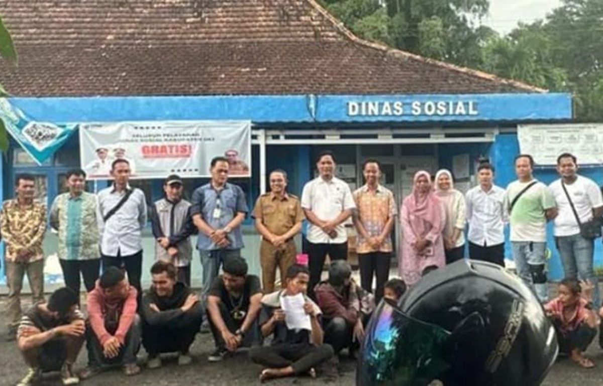 Pemkab OKI Razia Anak Punk di Pasar Kayuagung Usai Keluhan Warga