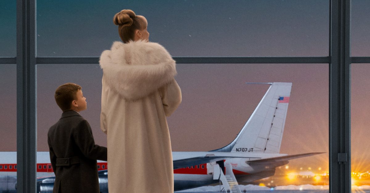 John Travolta Debut Sutradara, Apple TV+ Rilis 'Propeller One-Way'