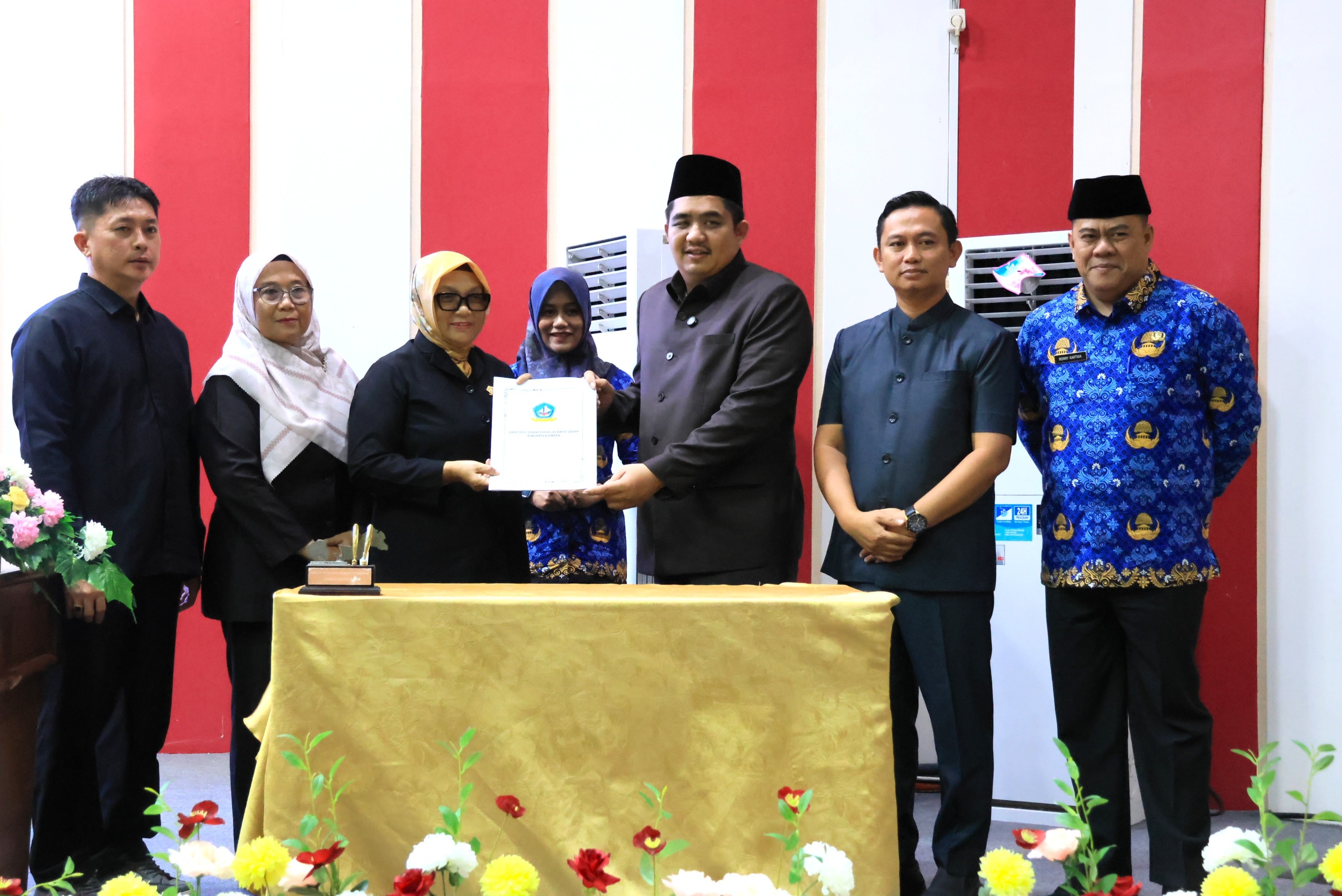 Bupati Bintan Roby Kurniawan Evaluasi Kinerja Berdasarkan Rekomendasi DPRD