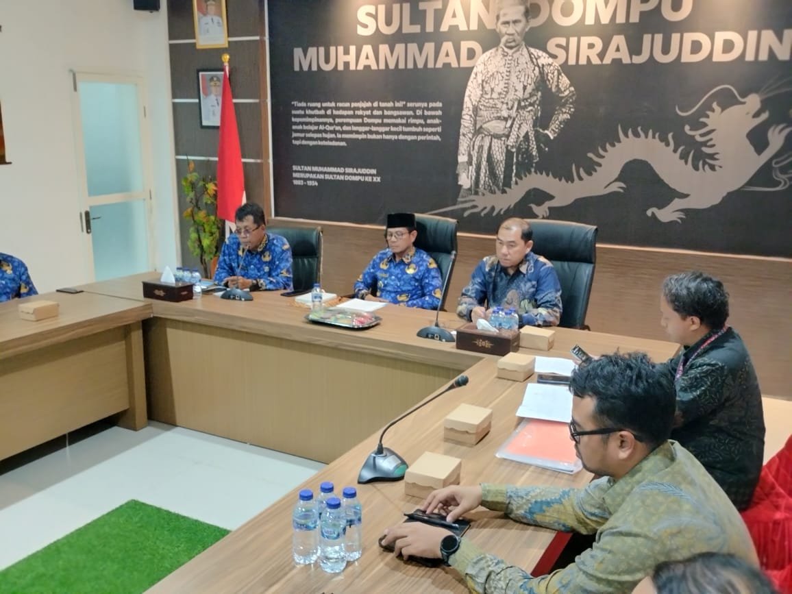 Bupati Bambang Firdaus Ingatkan OPD Dompu Kooperatif Tuntaskan Temuan BPK