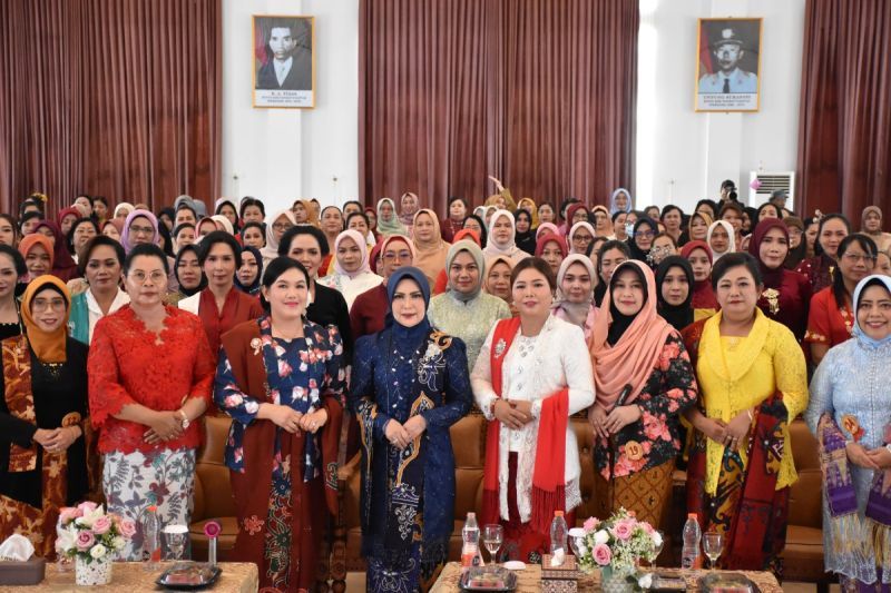 Lomba Kebaya Kartini di Kapuas Perkuat Jati Diri Perempuan Daerah