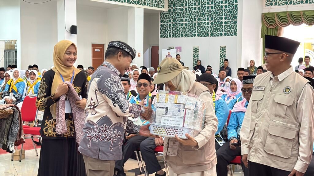 Kaltara Lepas 484 Jemaah Haji 2026, Nunukan Kirim Utusan Terbanyak