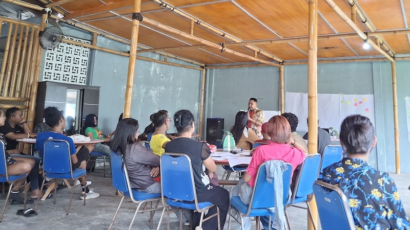 Komunitas Transpuan Sikka Dorong Perda Ramah HAM Melalui Literasi Hukum