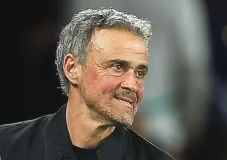 PSG Tundas Bayern, Luis Enrique Puji Pertahanan Heroik