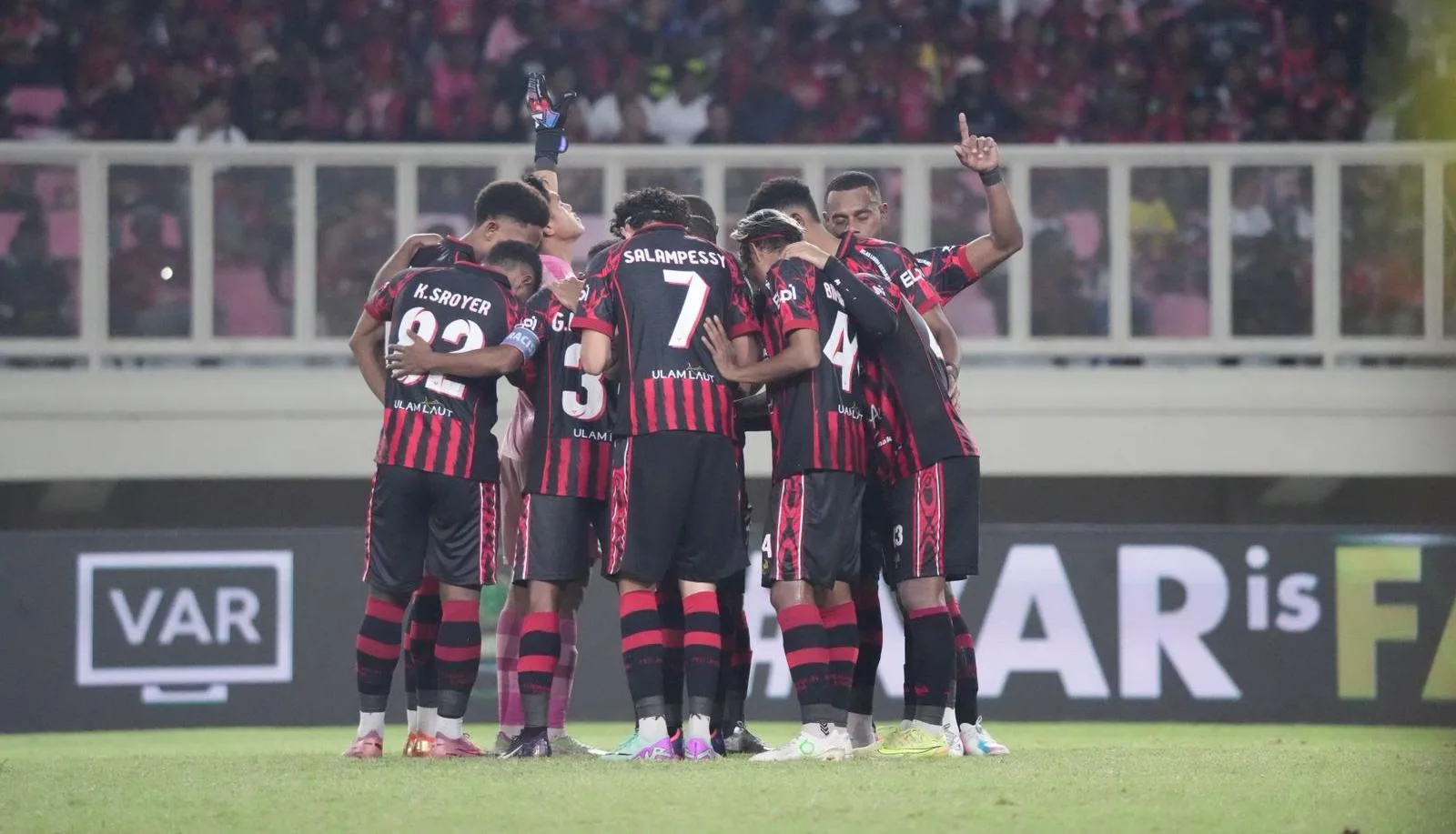 32 Ribu Tiket Persipura vs Adhyaksa FC Ludes Jelang Laga Promosi