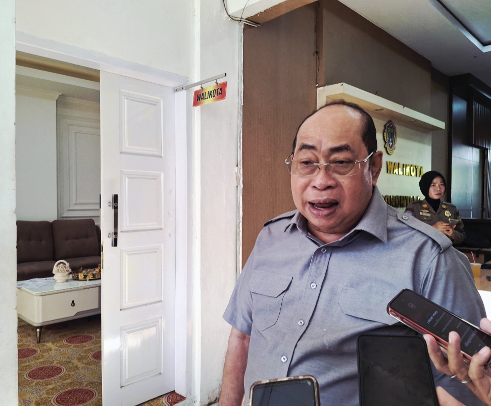Wali Kota Adhan Dambea Siapkan Perda Sanksi LGBT di Gorontalo