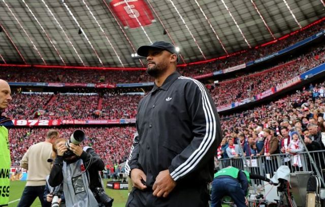 Kompany Sebut Wasit Merugikan Bayern Munchen Dua Kali Lawan PSG
