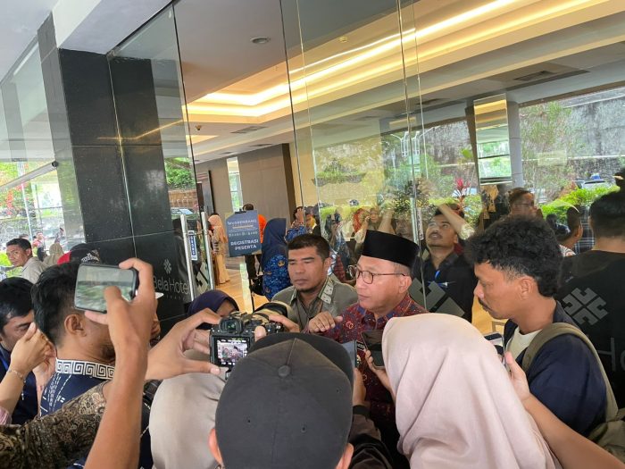 Pemkot Ternate Perbaiki Jalan 33 Kilometer dan Revitalisasi Empat Pelabuhan