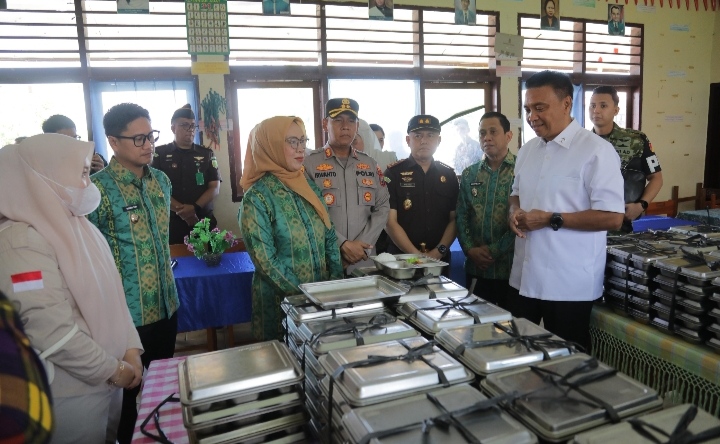 Wali Kota Kotamobagu dan Kajati Sulut Pastikan Standar Gizi Program MBG