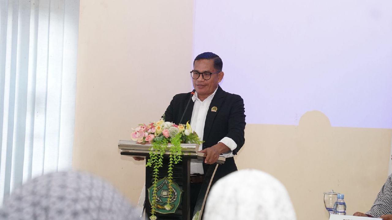 Rektor IAIN Kendari Husain Insawan Ajak Warga Tabayyun Sikapi Hoaks Menag