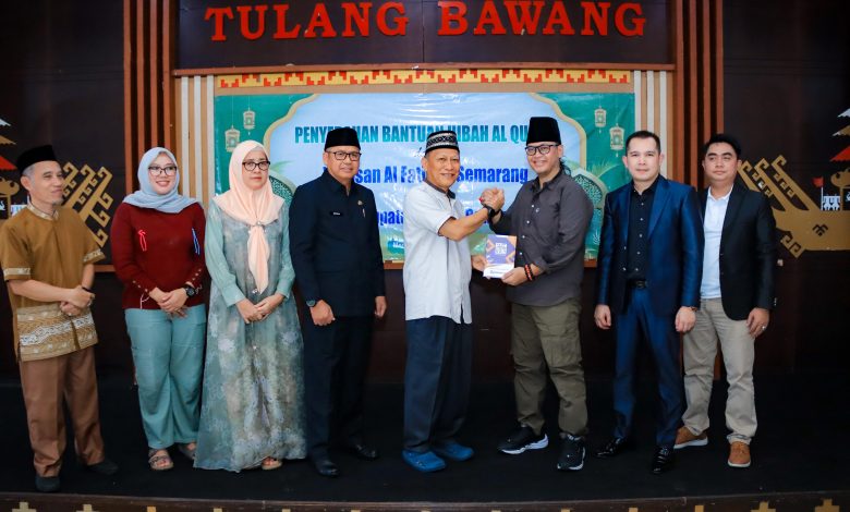 Pemkab Tulang Bawang Salurkan 12.000 Al-Qur’an Hibah ke 151 Kampung