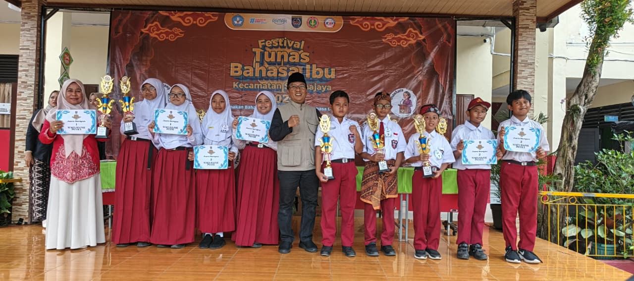 127 Siswa SD Sukmajaya Depok Ikuti Festival Tunas Bahasa Ibu