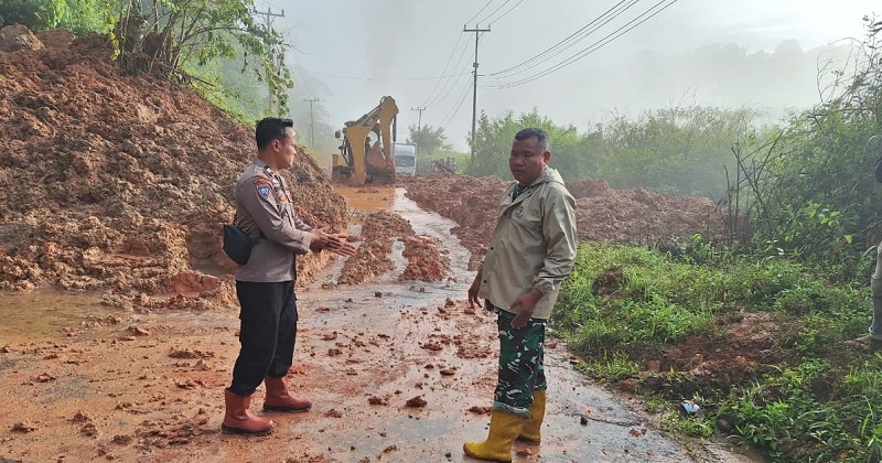 Jalan Lintas Kerinci-Bangko Tertimbun Longsor, Jalur Kini Sistem Buka Tutup
