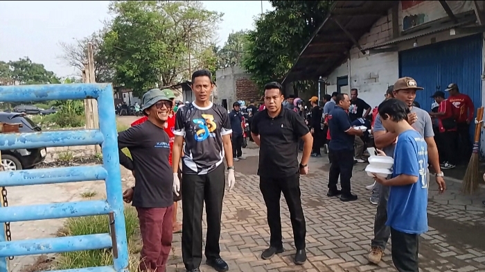 Lurah Margasari Donni Dermawan Pimpin Kerja Bakti di Jalan Looping Galeong