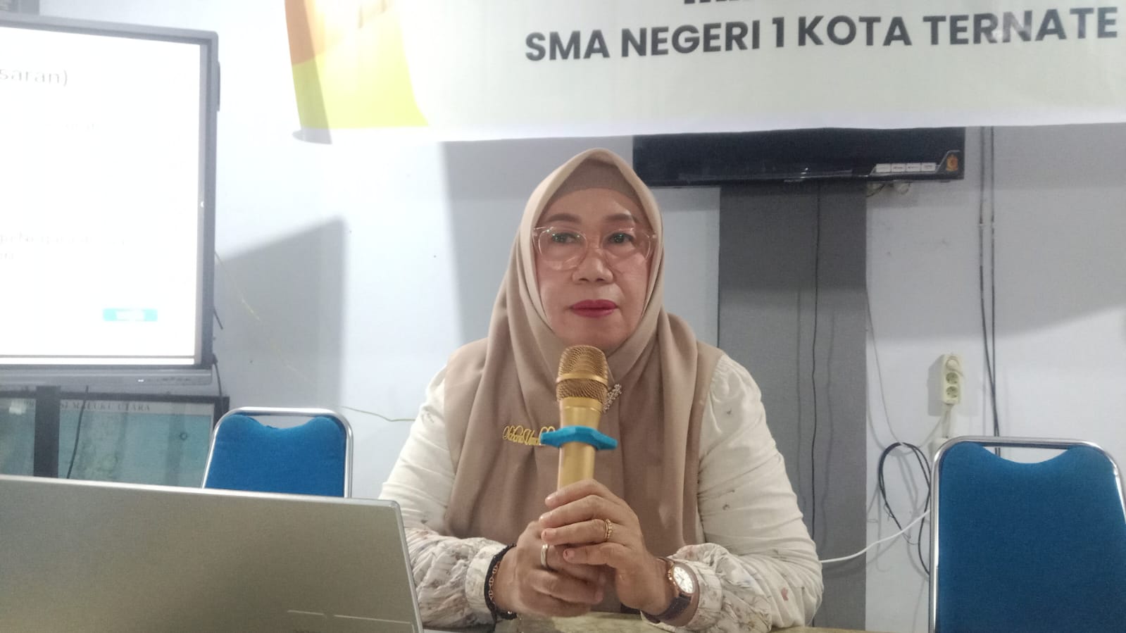 SMAN 1 Ternate Cegah Putus Sekolah Lewat Program Belajar Jarak Jauh