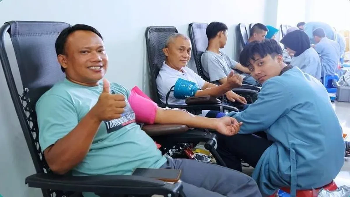 RS Mitra Plumbon Subang Gelar Aksi Donor Darah Bantu Stok PMI