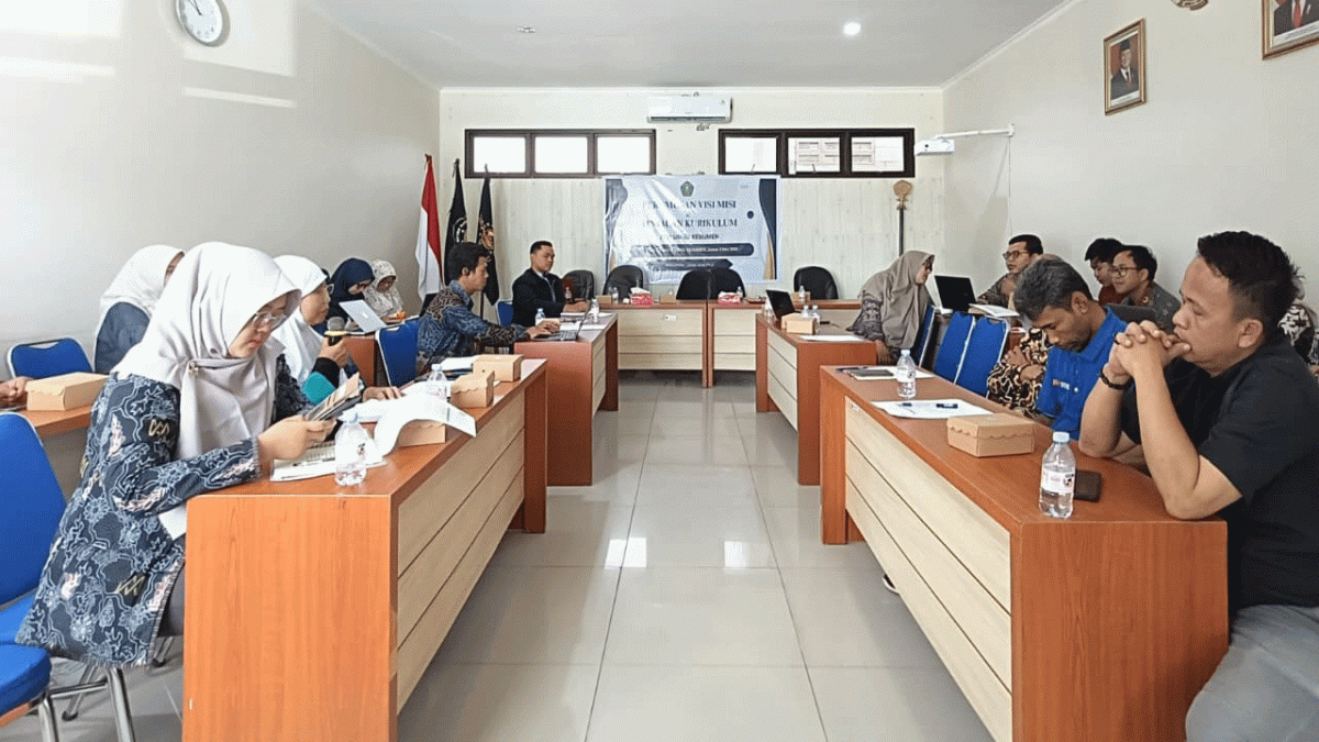 FKIP UMNU Kebumen Matangkan Kurikulum Baru Bersama Stakeholder Pendidikan