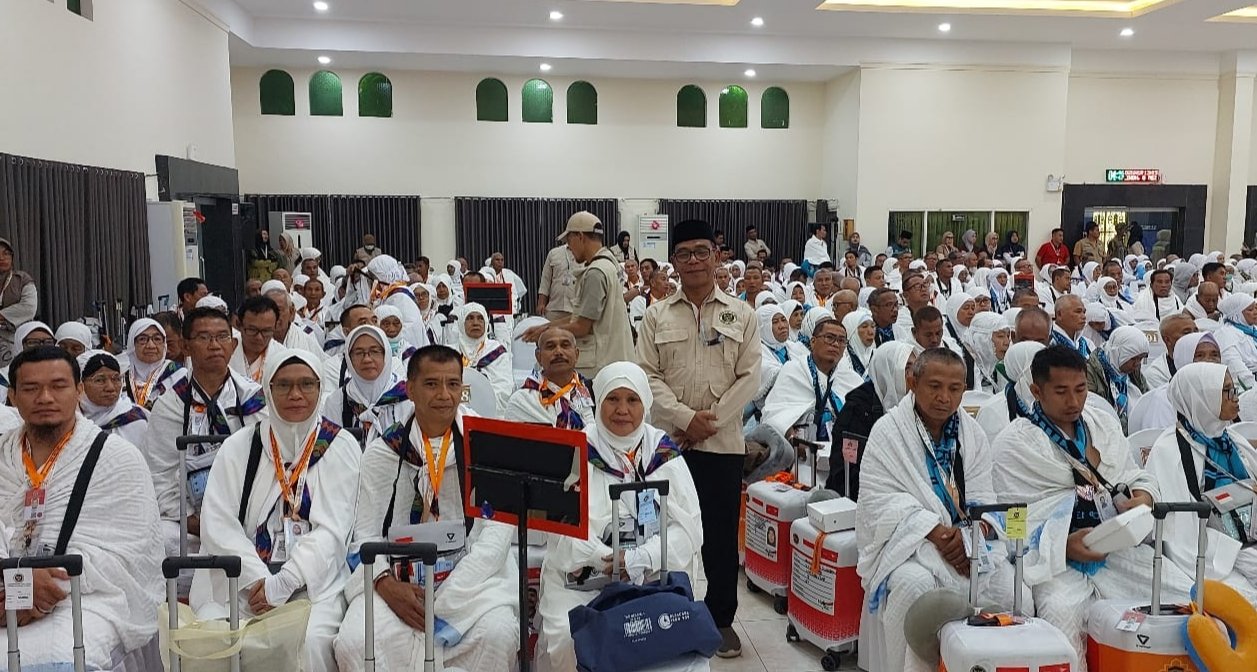 Sebanyak 221 Jamaah Haji Kota Bima Resmi Diberangkatkan ke Tanah Suci