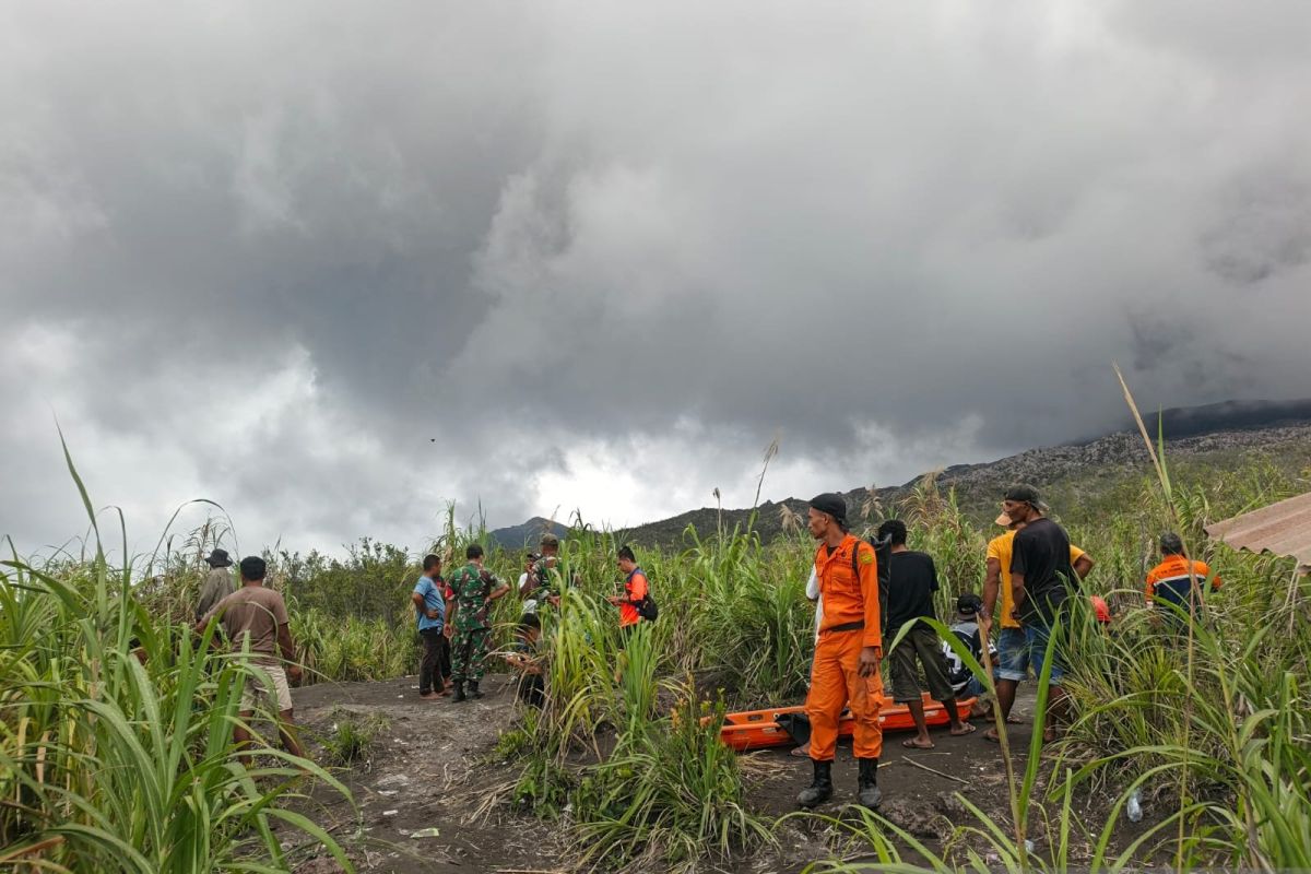 Erupsi Gunung Dukono Halmahera Utara Tewaskan Dua WNA Singapura