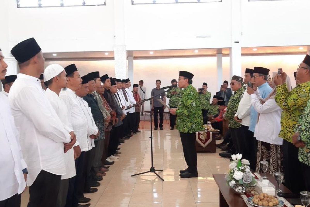 Wawako Padang Maigus Nasir Lantik Pengurus Ranting DMI Se-Kota Padang