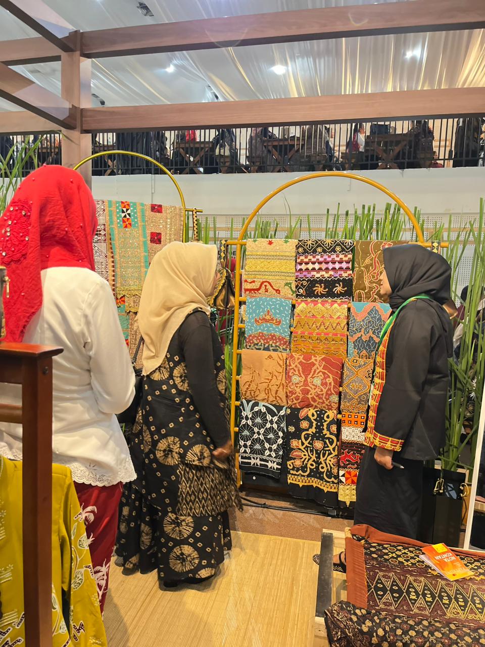 Batik ChaCha Mentari Rejang Lebong Pukau Pengunjung Persit Bisa 2