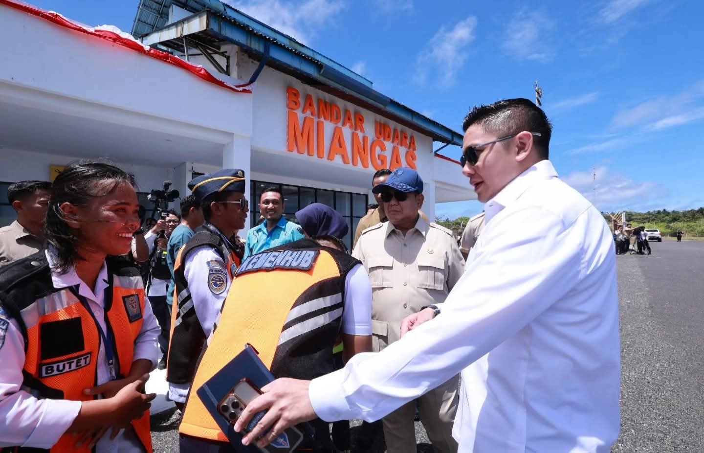 Prabowo Siapkan Kapal 15 Gross Ton dan Internet Satelit di Miangas