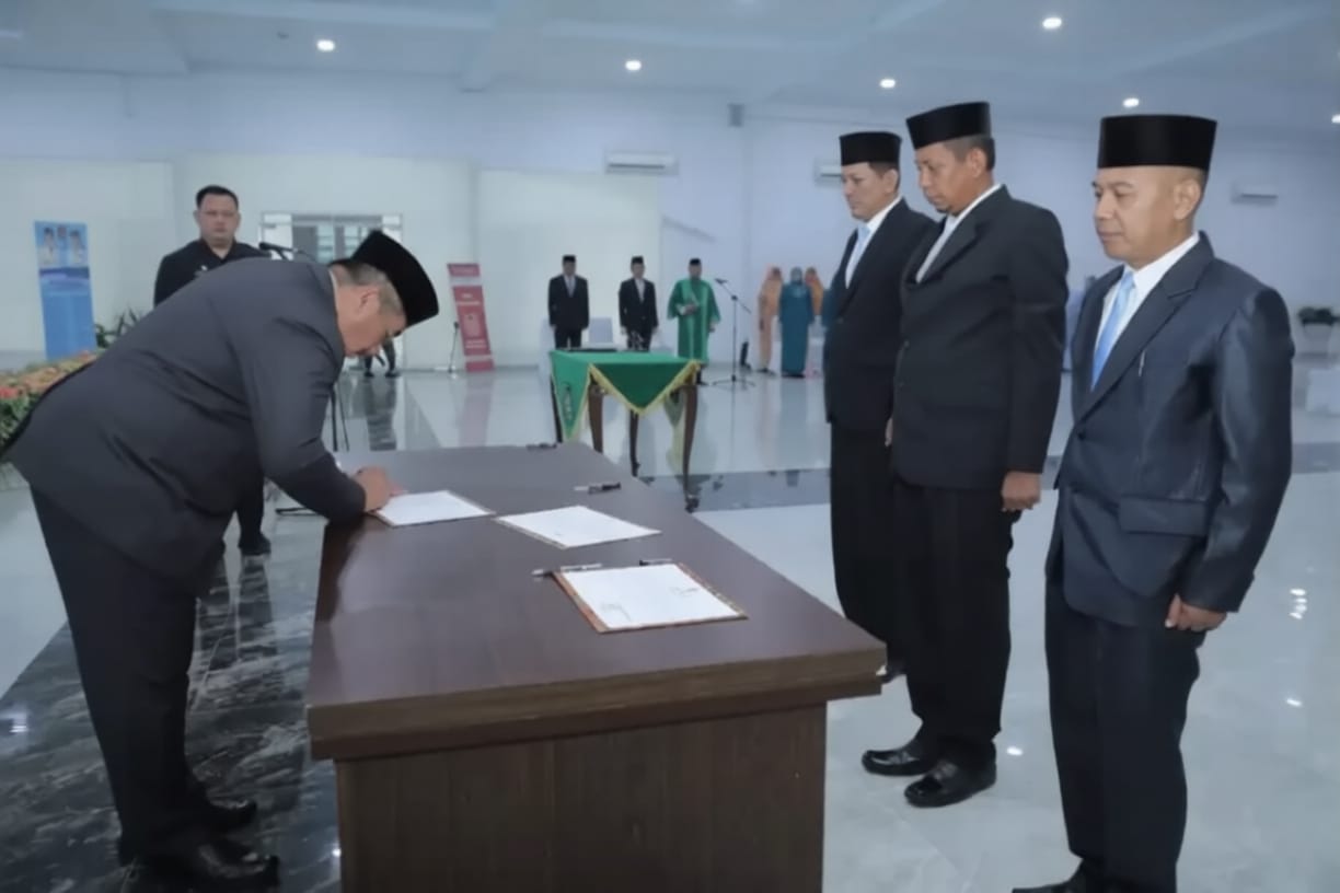Bupati Asahan Taufik Zainal Abidin Lantik Pejabat Eselon II Terbaru