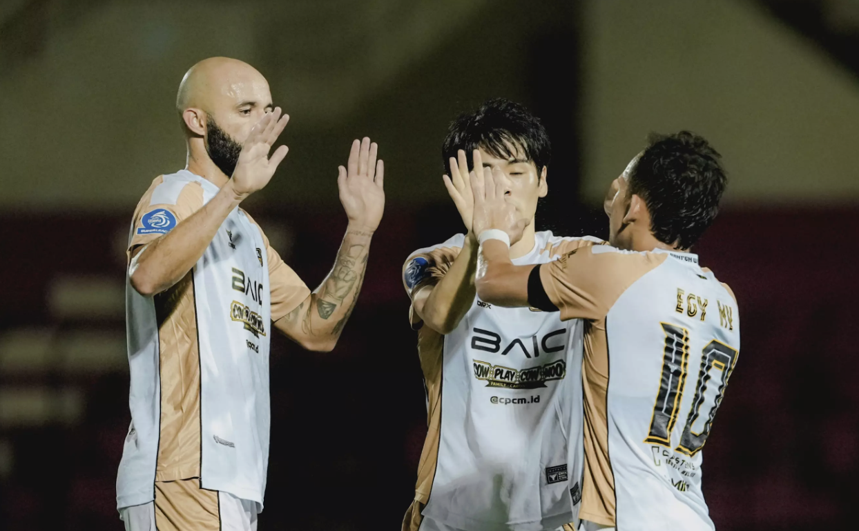 Alex Martins Borong Empat Gol Saat Dewa United Banten Tekuk PSBS
