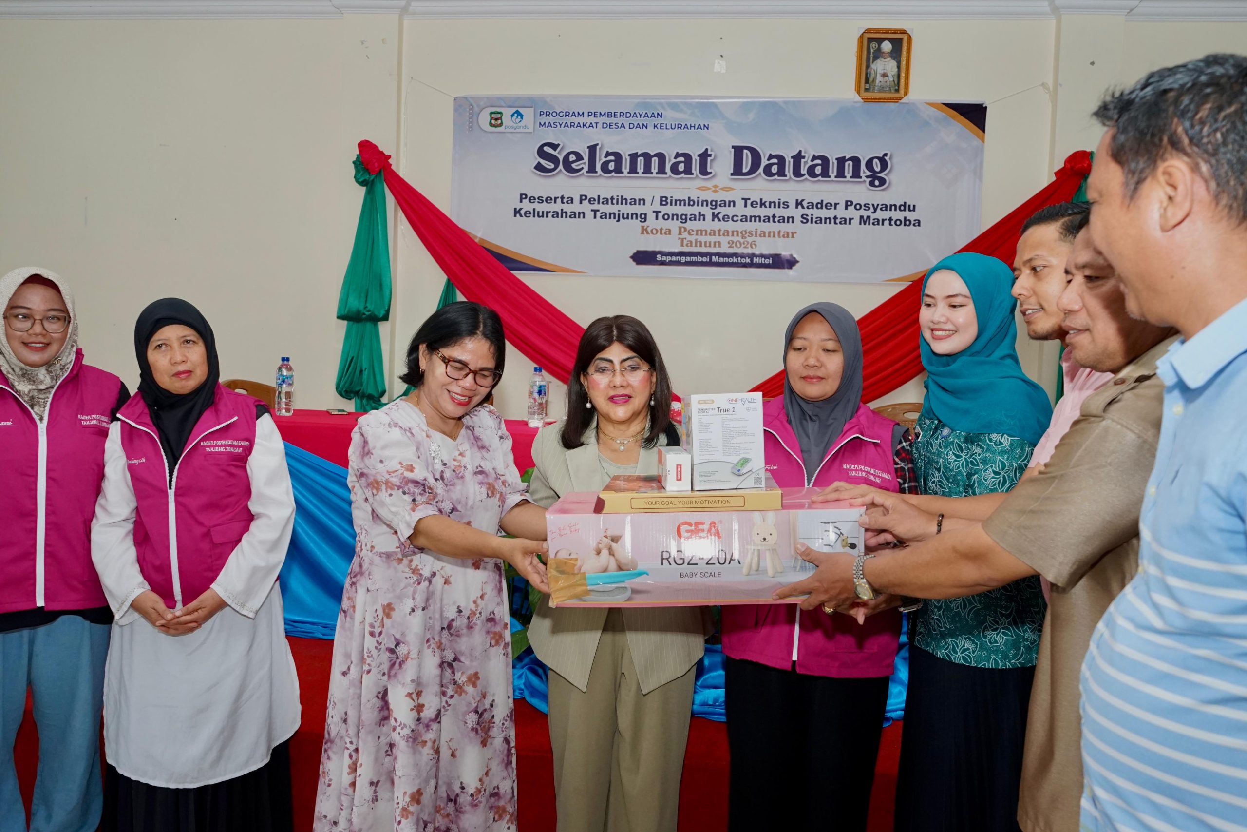 Kader Posyandu Tanjung Tongah Siantar Terima Alat Kesehatan Digital