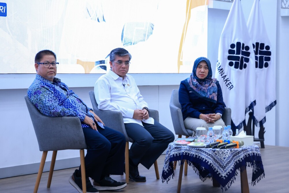 Menaker Yassierli Transformasi BLK Bandung Jadi Inkubator Bisnis