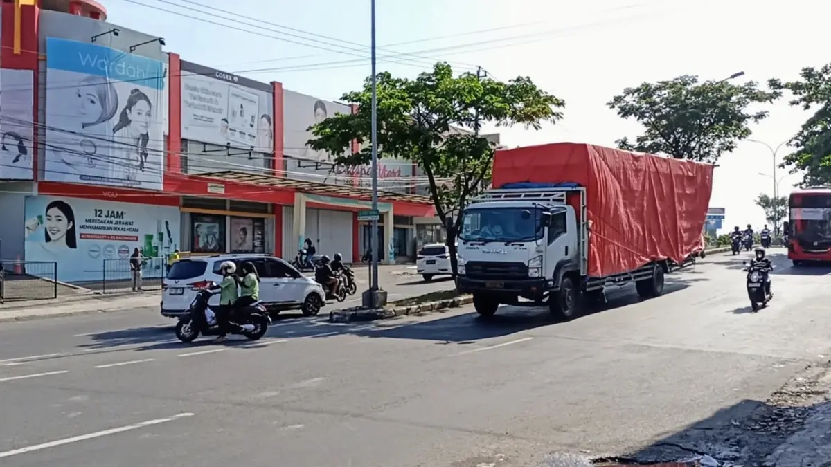 Pemkot Semarang Perketat Aturan Truk di Silayur Akibat Tanjakan Curam