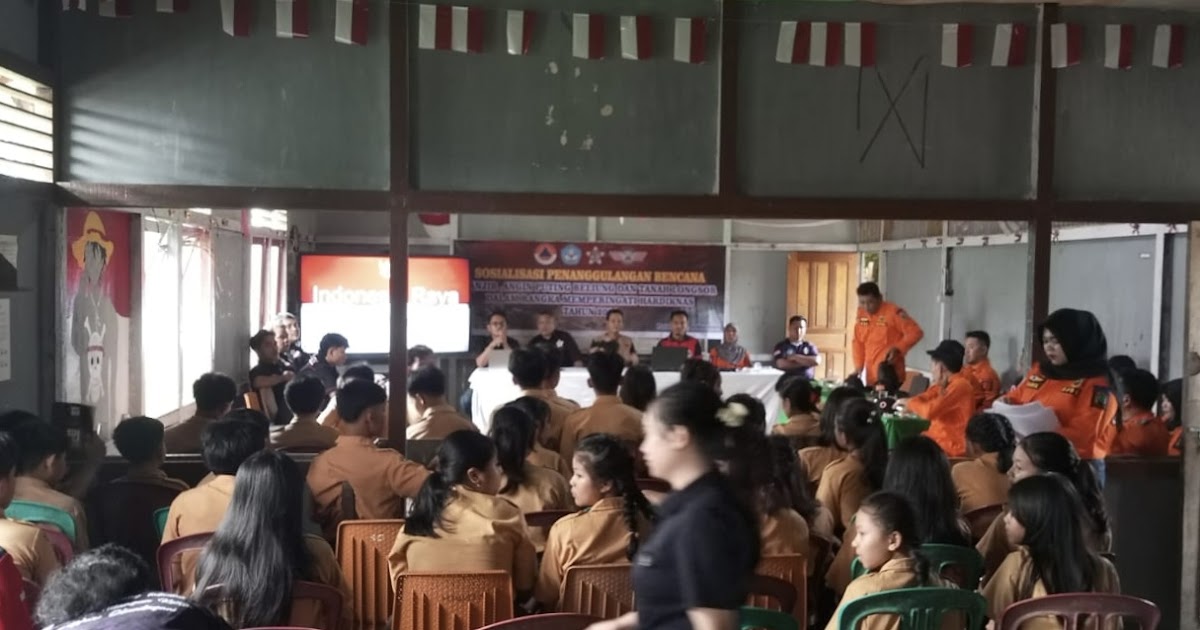 BPBD Kapuas Hulu dan PHUKAT'C Edukasi Mitigasi Bencana Batingsor bagi Pelajar Putussibau