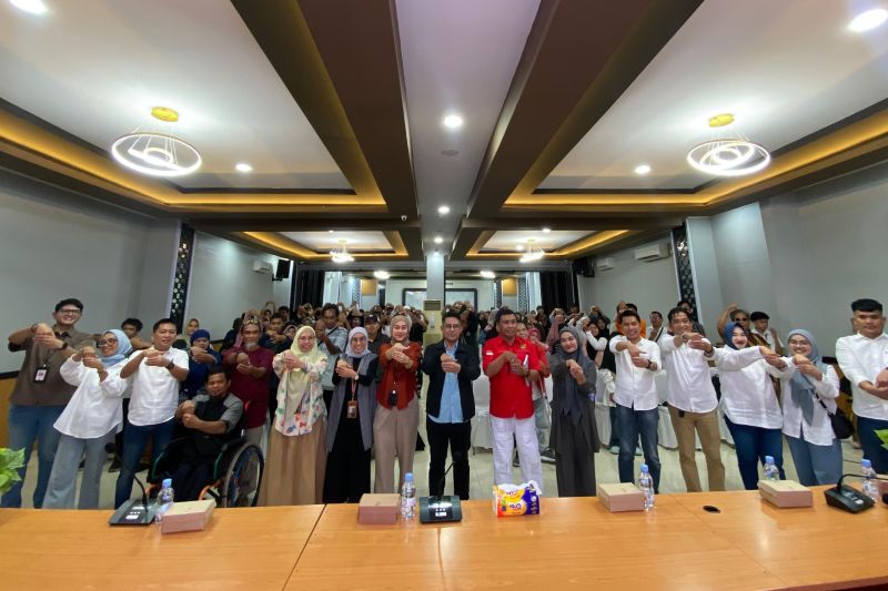 OJK Sulteng Luncurkan Buku Saku Keuangan Khusus Disabilitas di Palu Guna Tekan Celah Literasi