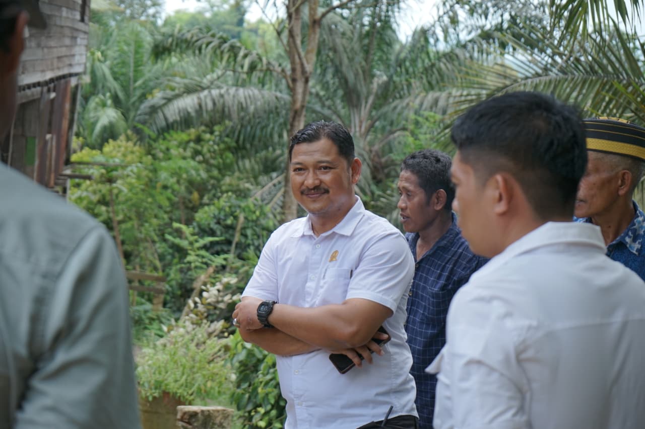 Akses Jalan Kampung Tebol Sebatik Lumpuh, DPRD Nunukan Desak Perbaikan Segera