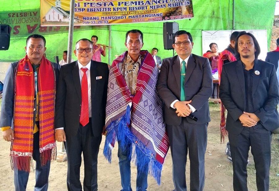 Legislator Maruli Siahaan Salurkan Bantuan Pembangunan Gereja HKBP Eben Ezer di Medan Marelan