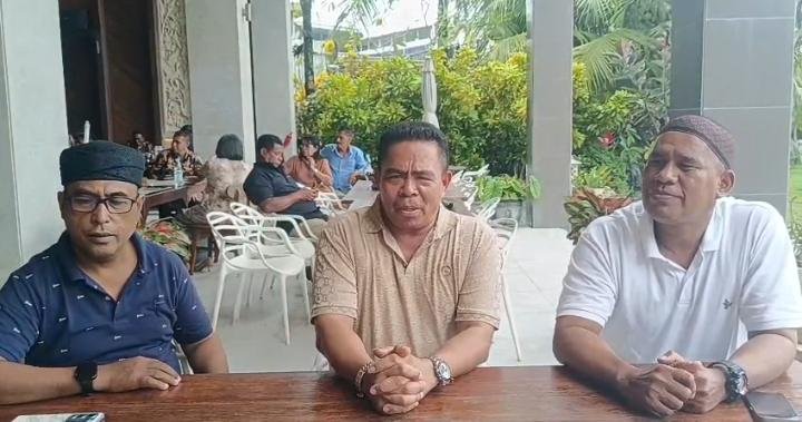 Raja Hitu dan Morella Bertemu di Ambon, Umar Key Dorong Percepatan Pembangunan Rumah Warga