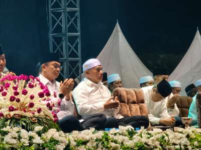 Bupati Kotabaru Hadiri Haul H. Andi Arsyad, Ajak Perkuat Ukhuwah