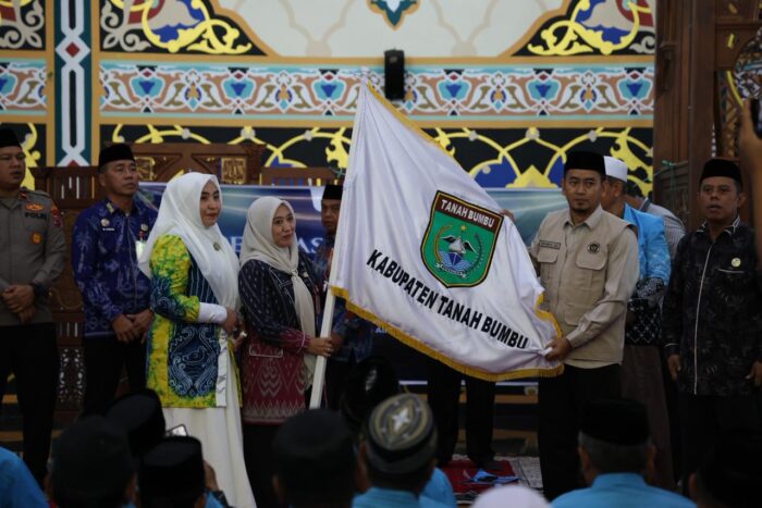 Tangis Haru Warnai Pelepasan 239 Jemaah Haji Asal Tanah Bumbu