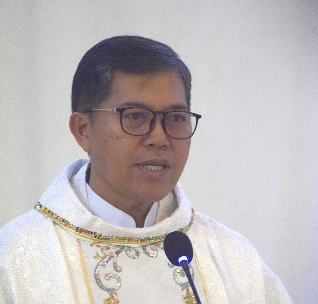 25 Tahun Imamat Pastor Fanny Manengkey, Uskup Manado Pimpin Misa Syukur di Minahasa