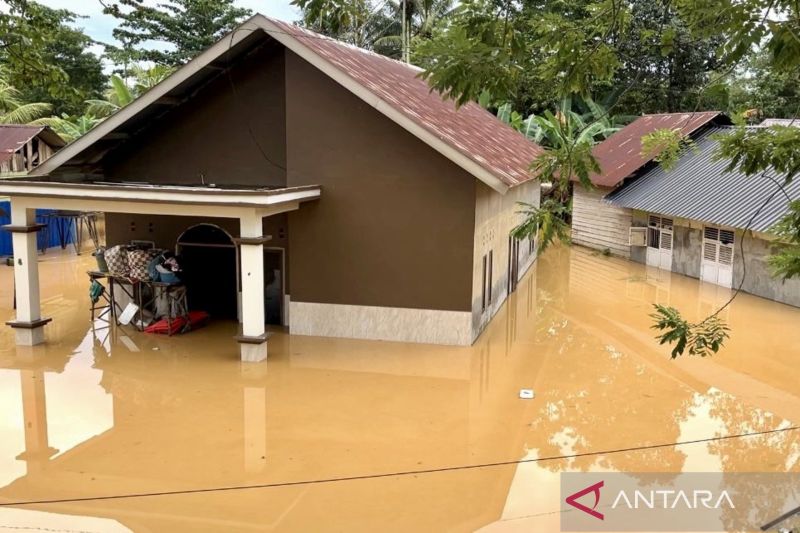 Banjir Rendam 11 Titik di Kendari, Wali Kota Minta Maaf