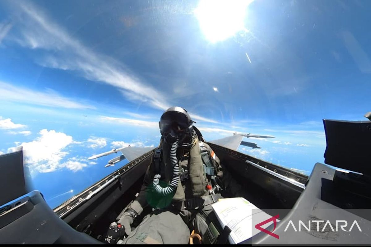 KSAU Tonny Harjono Terbang Langsung di Langit Manado Naik F-16, Awasi Aktivitas Pesawat Ilegal di Wilayah Utara