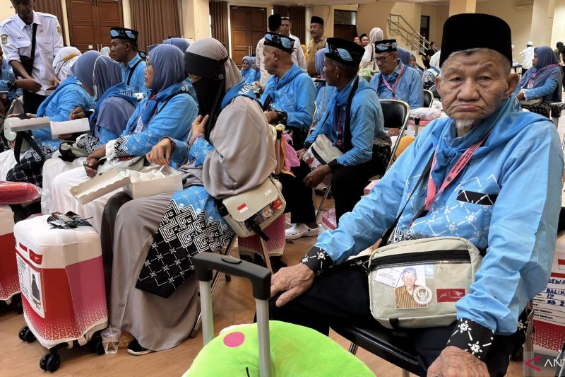 100 Jamaah Calon Haji Parigi Moutong Dilepas ke Tanah Suci, Wabup Minta Kekompakan Terjaga